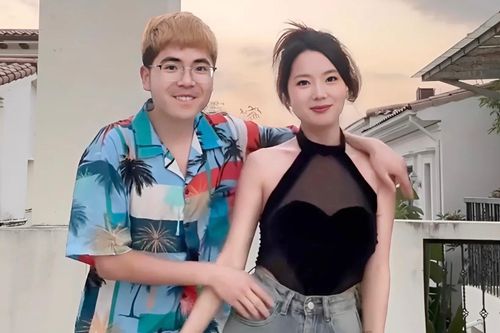 Chàng shipper nghèo 'cưa đổ' chị đẹp hơn 15 tuổi gây sốt ở Trung Quốc