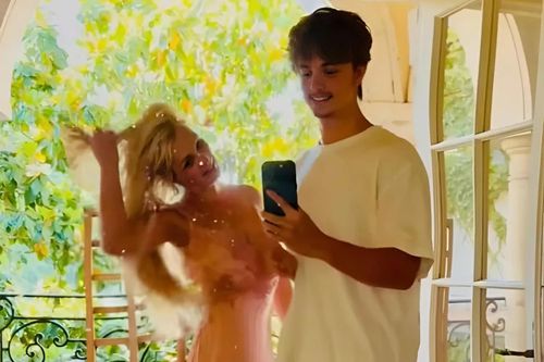 Britney Spears khoe con trai cao 1,91 m