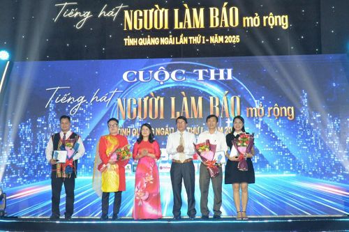 Cuộc thi Tiếng hát người làm báo Quảng Ngãi mở rộng
