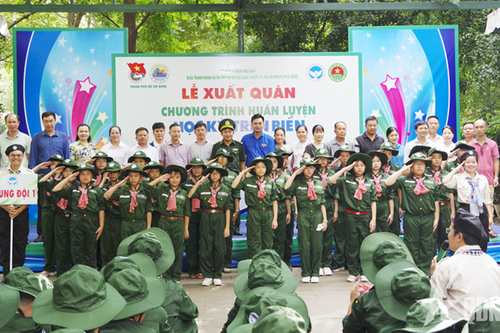 TP Hồ Chí Minh: Hơn 100 học sinh tiêu biểu tham gia chương trình 'Học kỳ Quân đội trên biển'
