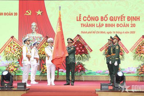 Thượng tướng Võ Minh Lương dự Lễ công bố Quyết định thành lập Binh đoàn 20