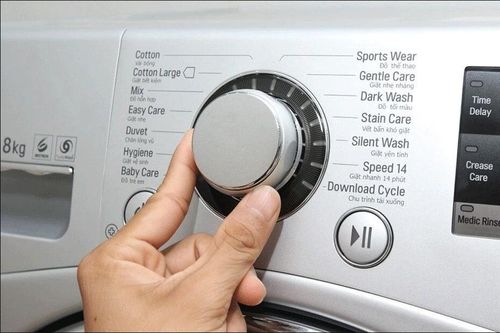 Thói quen đang 'ám sát' máy giặt cửa ngang của bạn
