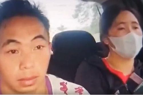Công an làm việc với hai người nghi là bị tài xế 'chặt chém' hơn 4 triệu đồng