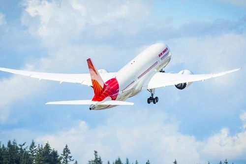 Máy bay Boeing của Ấn độ lại gặp sự cố, phải quay đầu sau 30 phút cất cánh