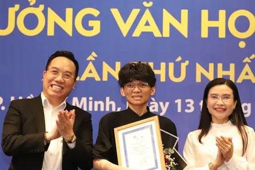 Chàng trai An Giang nhận thưởng 100 triệu đồng với tác phẩm viết cho thiếu nhi