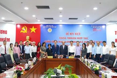 ĐH Duy Tân ký kết Thỏa thuận Hợp tác với Viện Hàn lâm Khoa học Xã hội Việt Nam