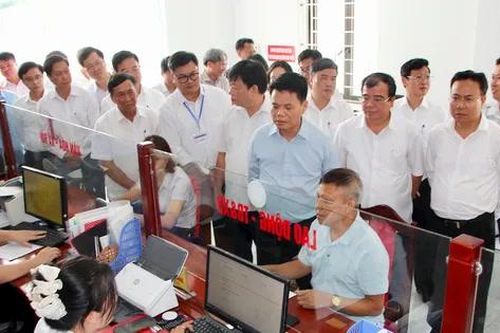 Chủ tịch tỉnh Hải Dương chỉ đạo sau buổi vận hành thử nghiệm phường mới