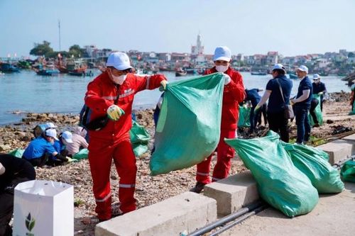 PTSC Thanh Hóa tham gia Chiến dịch Làm sạch biển 2025 - Hưởng ứng sáng kiến 'Nghi Sơn Xanh'