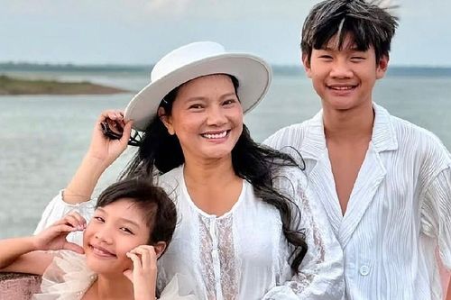 'Nữ hoàng cảnh nóng' Kiều Trinh tiết lộ con gái 9 tuổi cao gần 1,5m