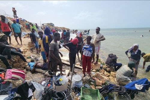 Libya giải cứu 93 người ngoài khơi Tobrouk