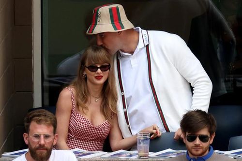Travis Kelce muốn đảm nhận vai trò này trong tour diễn của Taylor Swift