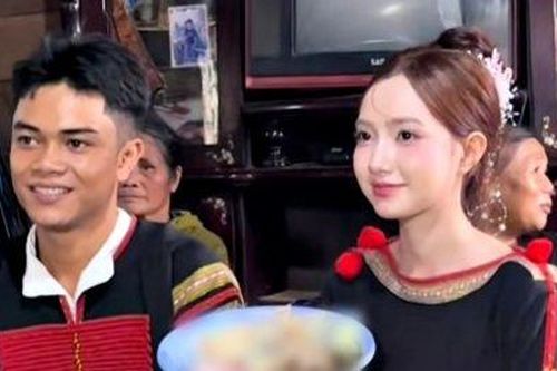 Cô dâu Ê Đê 'xinh như hoa hậu' khiến cộng đồng mạng đốn tim