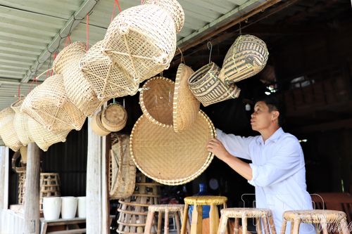 Phát huy nghề truyền thống gắn với bảo tồn di sản văn hóa