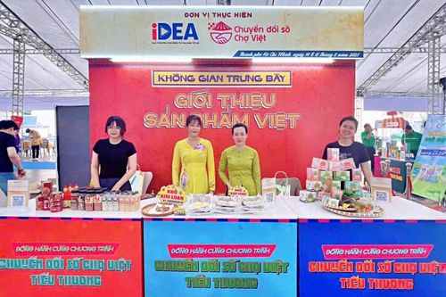 Sắc màu chợ truyền thống Nam Bộ: Tiểu thương bước vào kỷ nguyên số