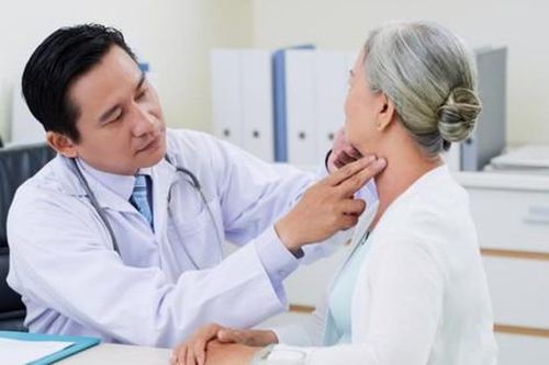 Người bệnh mạn tính có thể lĩnh thuốc điều trị 3 tháng/lần