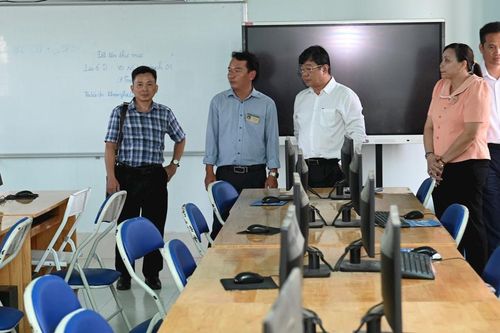 Bảo đảm cân đối tài chính triển khai chủ trương miễn học phí