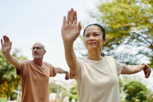 Chuyển động cơ thể: Bí quyết nâng cao sức khỏe thể chất và tinh thần