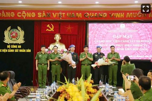 Nơi đào tạo cán bộ làm việc trong môi trường quốc tế