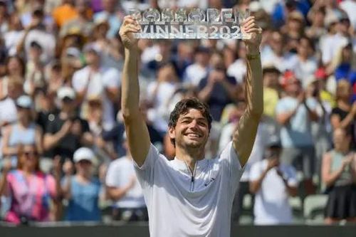 Taylor Fritz vô địch giải quần vợt Stuttgart