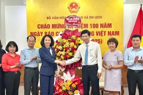 Báo chí đồng hành phát triển bền vững Thủ đô