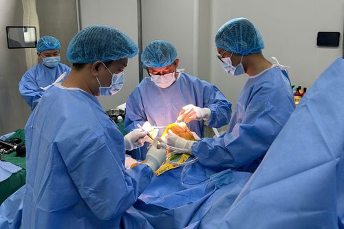 Kỹ thuật mới trong thay khớp háng, bệnh nhân xuất viện sau 24 giờ