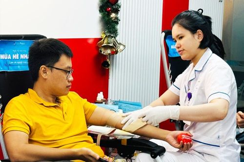 Gieo 'mầm nhân ái' tới cộng đồng