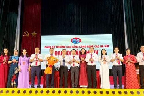 Đồng chí Phạm Xuân Khánh giữ chức Bí thư Đảng ủy Trường Cao đẳng Công nghệ cao Hà Nội