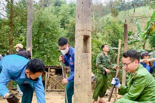 Nghệ An: Nước rút 'cán đích' xóa nhà tạm