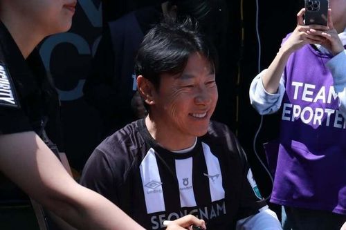 HLV Shin Tae-yong chưa nhận được lời đề nghị từ CFA