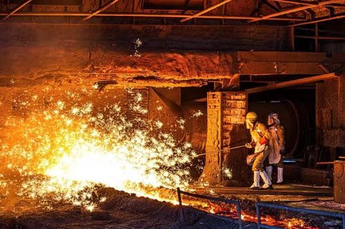 Thép, may mặc, giày da 'kéo' xuất khẩu Quảng Ngãi đi lên