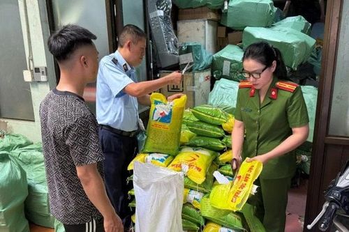 Hà Nội xử lý 814 vụ buôn lậu, hàng giả trong một tháng cao điểm