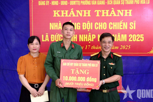 Ban CHQS thành phố Hoa Lư: Khánh thành và bàn giao Nhà đồng đội tặng gia đình chiến sĩ nhập ngũ năm 2025