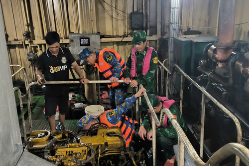Bộ đội Biên phòng tỉnh Quảng Ninh cứu tàu cá gặp nạn trên biển