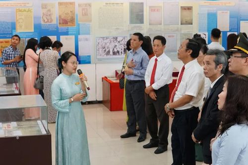 Khai mạc trưng bày Báo chí Huế trong dòng chảy báo chí cách mạng Việt Nam