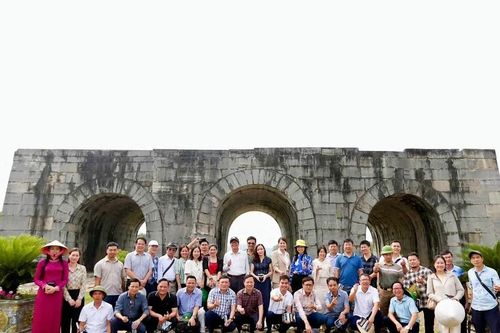 Nhiều đoạn tường Thành nhà Hồ bị sạt lở