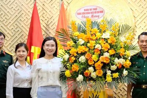 Bí thư Trung ương Đoàn Nguyễn Phạm Duy Trang thăm, chúc mừng các cơ quan báo chí, xuất bản