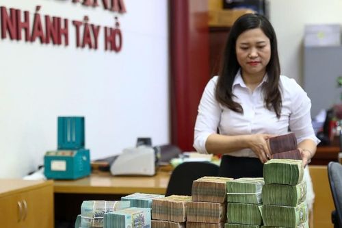 Cần sớm cải cách tiền lương, tăng thu nhập cho công chức sau sáp nhập tỉnh