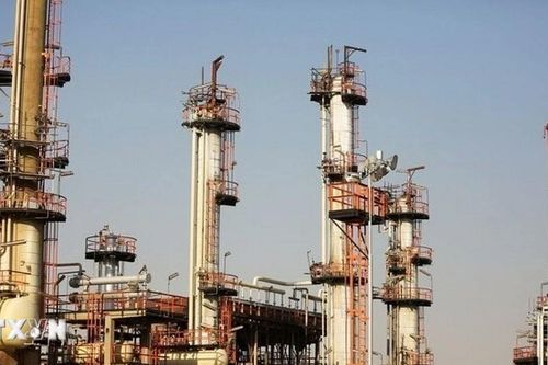 Thị trường dầu và vàng hạ nhiệt sau đợt tăng nóng vì xung đột Israel-Iran