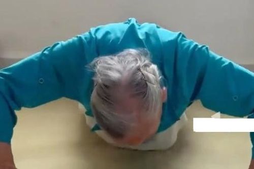 Cụ bà sống thọ 92 tuổi nhờ thói quen ai cũng có thể 'bỏ túi'