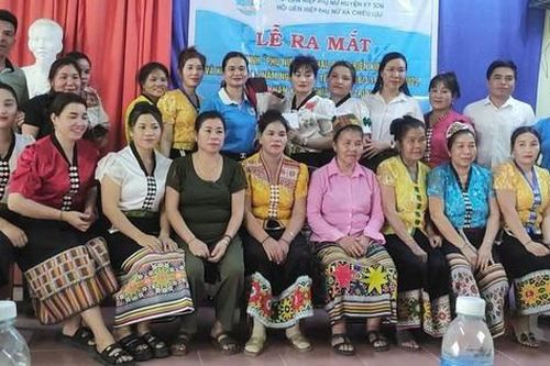 Chắp cánh ước mơ cho phụ nữ nghèo miền biên viễn