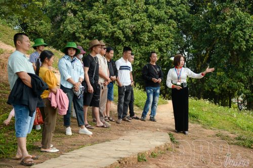 Giải pháp nâng cao chất lượng nguồn nhân lực du lịch