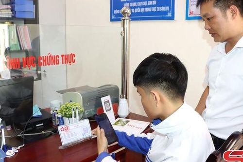 Sông Mã lấy người dân, doanh nghiệp làm trung tâm trong chuyển đổi số