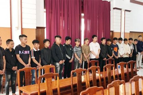 Khởi tố 26 thanh thiếu niên dùng hung khí đánh nhau gây thương tích