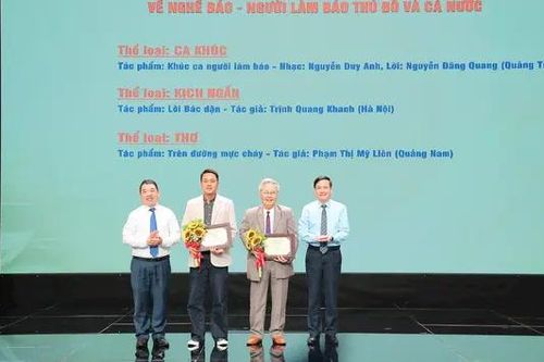 Vinh danh những sáng tác nghệ thuật về người làm báo