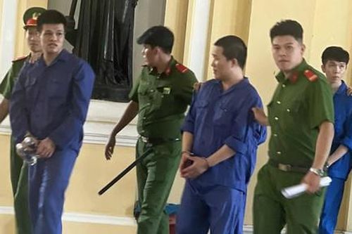 Băng nhóm chế tạo, mua bán, tàng trữ vũ khí quân dụng lãnh án