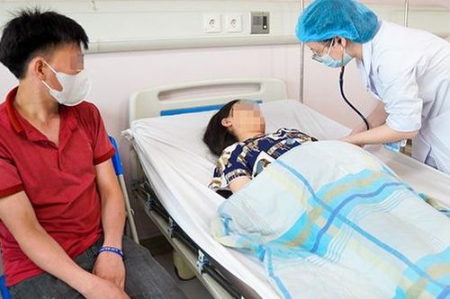 Tình hình sức khỏe mới nhất của bé gái trong vụ gia đình bị 'chặt chém' hơn 4 triệu tiền taxi và xe ôm
