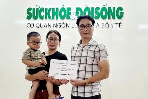 Hơn 31 triệu đồng đến với bé 17 tháng tuổi từng đứng trước nguy cơ bị mù lòa