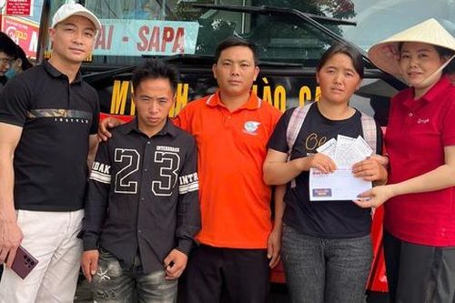 Hai người dân tộc Mông bị 'chặt chém' gần 5 triệu đồng tiền taxi, xe ôm ở Hà Nội được tặng vé xe 0 đồng trong ngày trở về quê