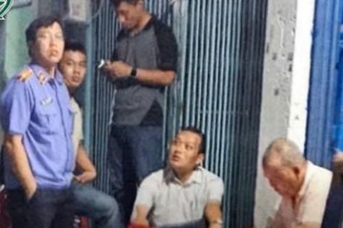 Cự cãi trong cuộc rượu, người đàn ông nổ súng bắn 2 bạn nhậu nguy kịch rồi tẩu thoát