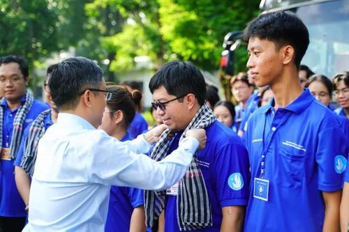 Trường ĐH Bách khoa TP.HCM xuất quân Mùa Hè Xanh 2025 với lực lượng hùng hậu